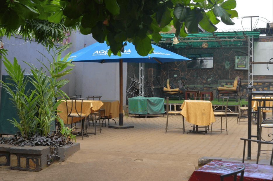 Sports Lounge
